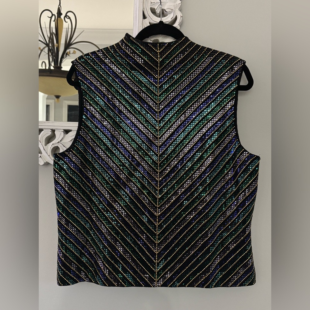 ✨St. John Gold Studded Green, Purples, Light Grey, and Teal Sequins Shell Top✨